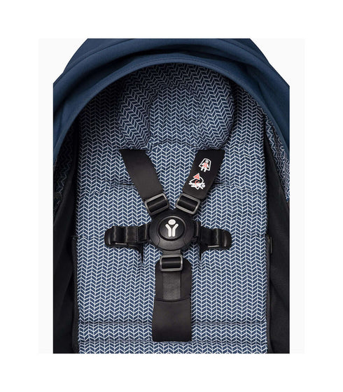 YOYO 0+ Newborn Pack Sleeping part
